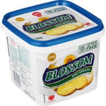 BLOSSOM LITE MEDIUM FAT SPREAD TUB  1kg